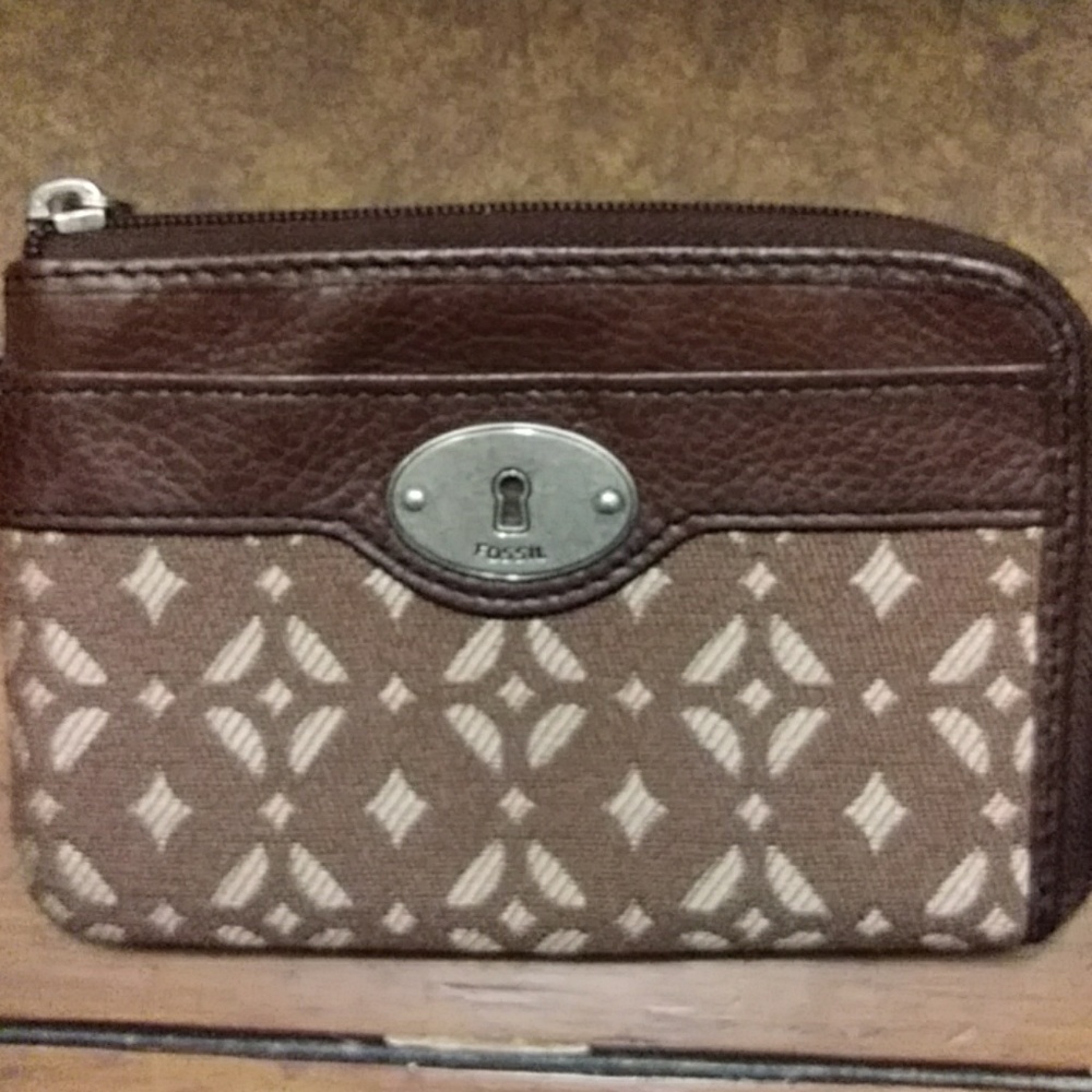 Fossil Wallet.